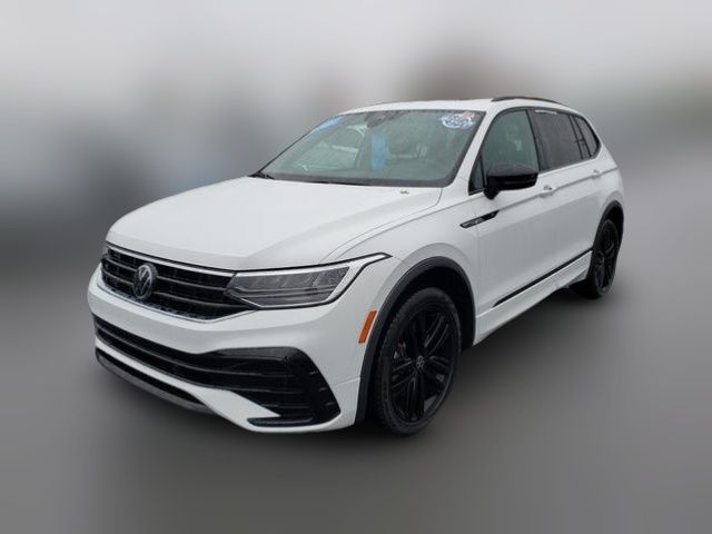 2022 Volkswagen Tiguan SE R-Line Black