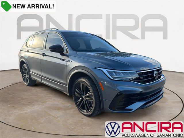 2022 Volkswagen Tiguan SE R-Line Black