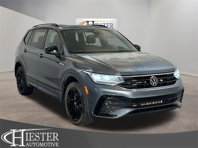 2022 Volkswagen Tiguan SE R-Line Black