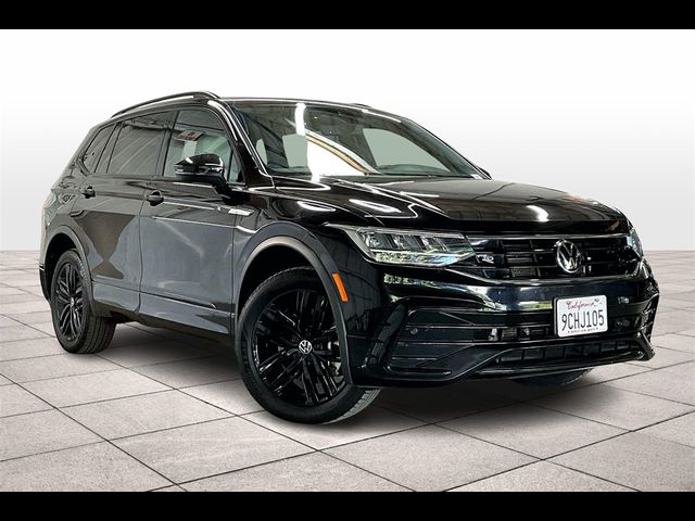 2022 Volkswagen Tiguan SE R-Line Black