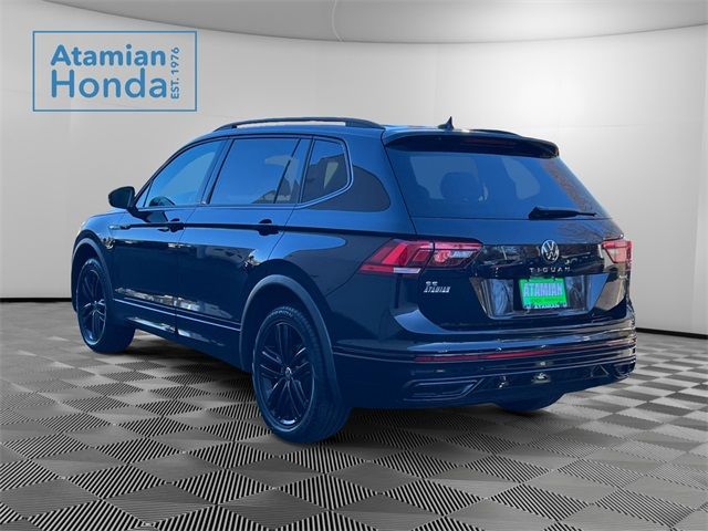 2022 Volkswagen Tiguan SE R-Line Black