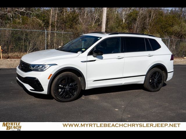 2022 Volkswagen Tiguan SE R-Line Black