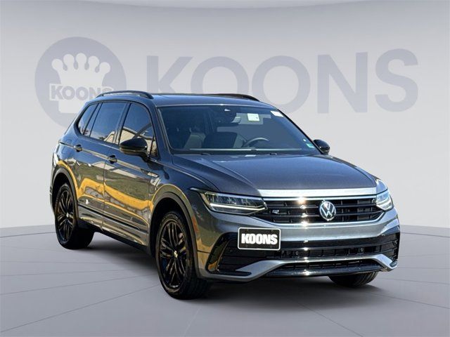 2022 Volkswagen Tiguan SE R-Line Black