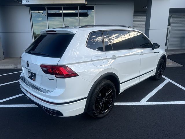 2022 Volkswagen Tiguan SE R-Line Black