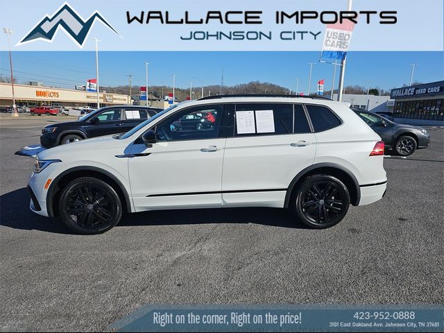 2022 Volkswagen Tiguan SE R-Line Black