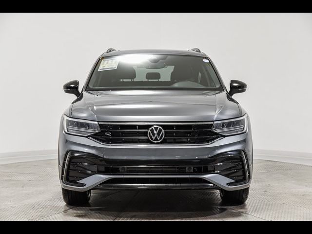 2022 Volkswagen Tiguan SE R-Line Black