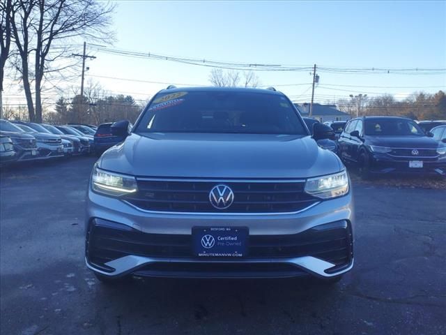 2022 Volkswagen Tiguan SE R-Line Black