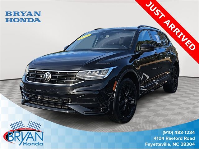 2022 Volkswagen Tiguan SE R-Line Black