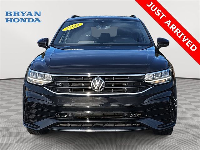 2022 Volkswagen Tiguan SE R-Line Black