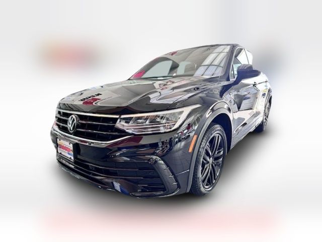 2022 Volkswagen Tiguan SE R-Line Black