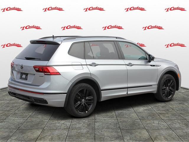 2022 Volkswagen Tiguan SE R-Line Black