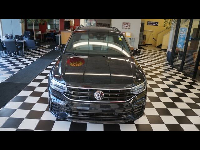 2022 Volkswagen Tiguan SE R-Line Black