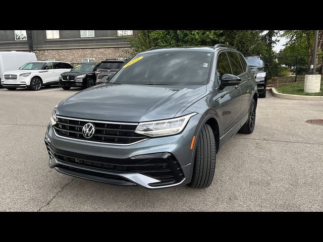 2022 Volkswagen Tiguan SE R-Line Black