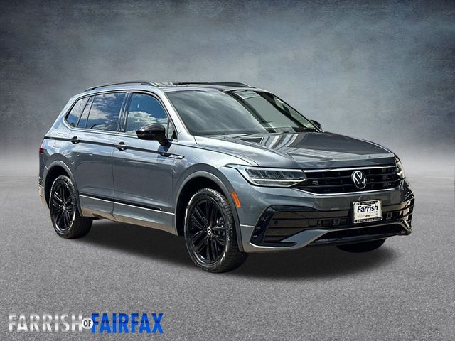 2022 Volkswagen Tiguan SE R-Line Black