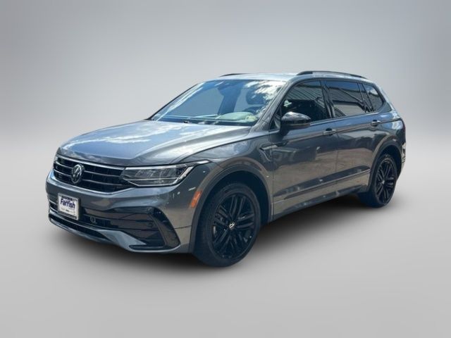 2022 Volkswagen Tiguan SE R-Line Black