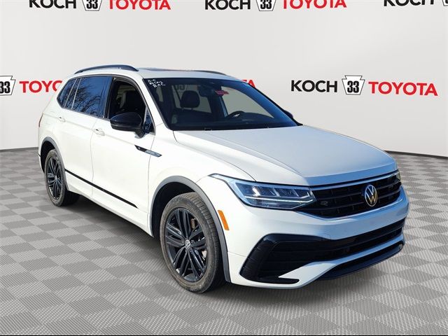 2022 Volkswagen Tiguan SE R-Line Black