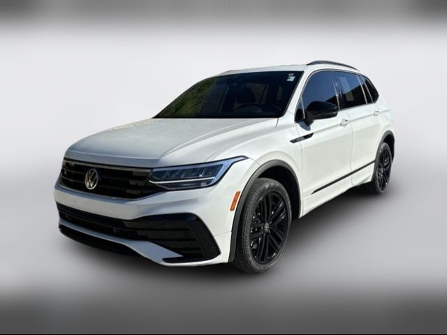 2022 Volkswagen Tiguan SE R-Line Black