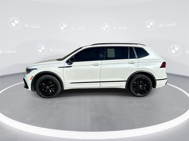 2022 Volkswagen Tiguan SE R-Line Black