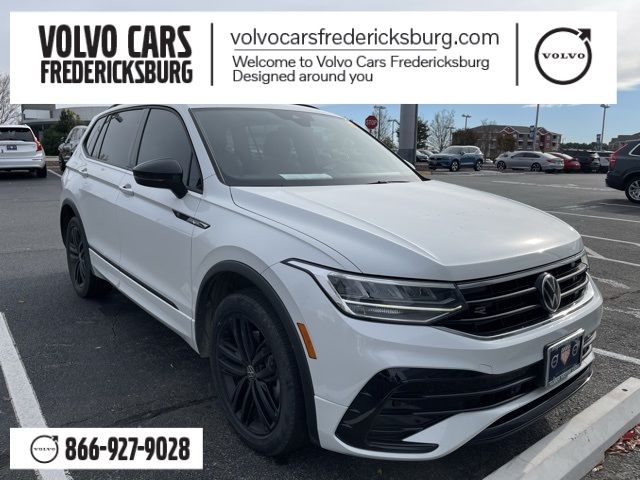 2022 Volkswagen Tiguan SE R-Line Black