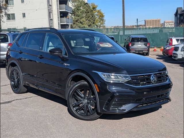 2022 Volkswagen Tiguan SE R-Line Black