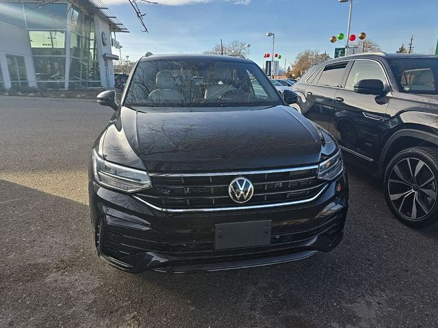 2022 Volkswagen Tiguan SE R-Line Black