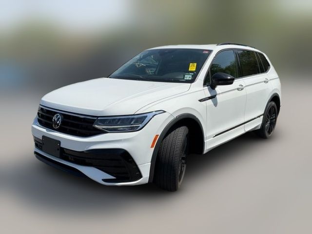 2022 Volkswagen Tiguan SE R-Line Black