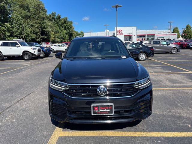 2022 Volkswagen Tiguan SE R-Line Black