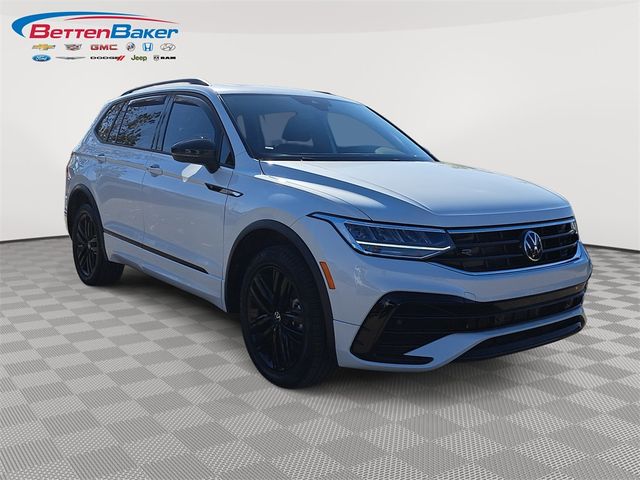 2022 Volkswagen Tiguan SE R-Line Black