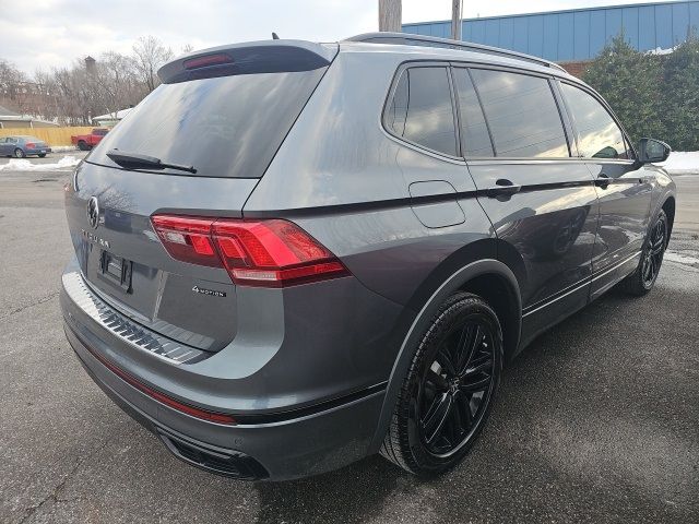 2022 Volkswagen Tiguan SE R-Line Black