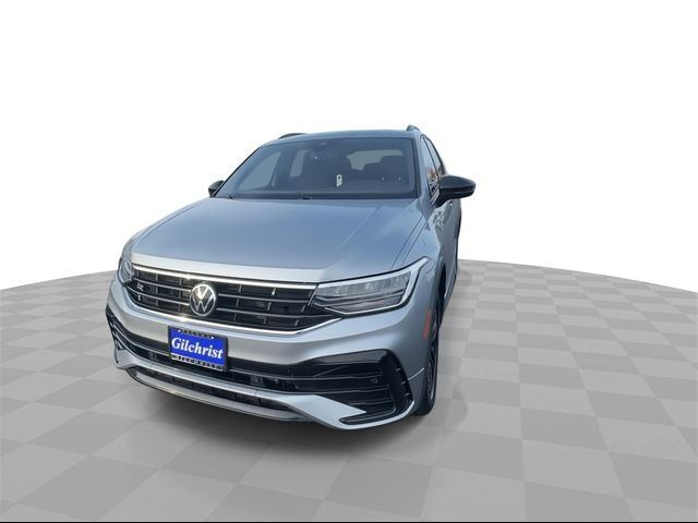 2022 Volkswagen Tiguan SE R-Line Black