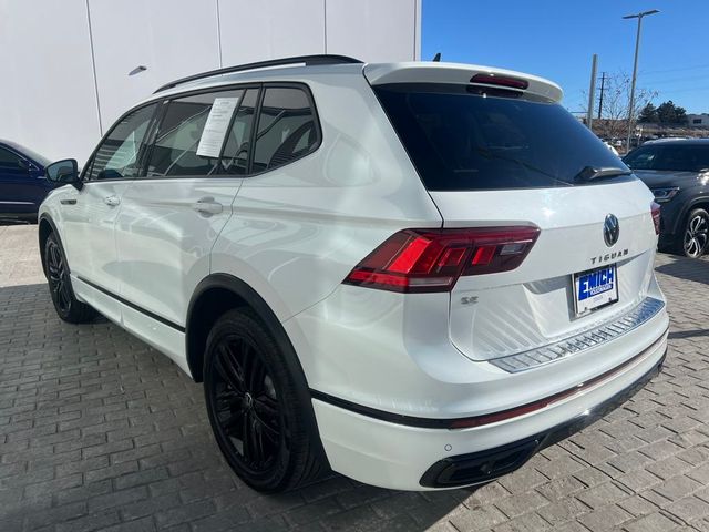 2022 Volkswagen Tiguan SE R-Line Black