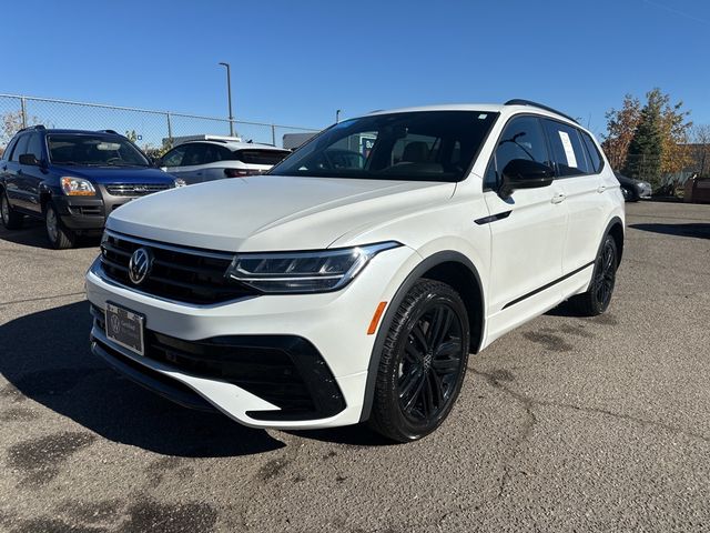 2022 Volkswagen Tiguan SE R-Line Black