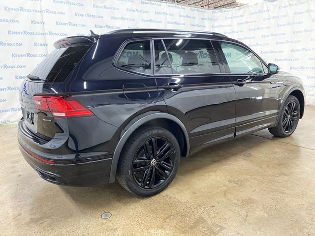 2022 Volkswagen Tiguan SE R-Line Black