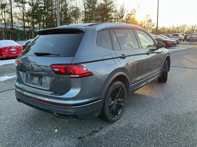 2022 Volkswagen Tiguan SE R-Line Black