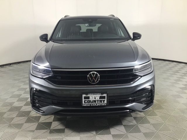 2022 Volkswagen Tiguan SE R-Line Black