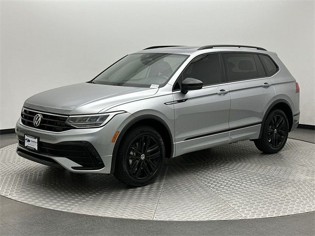 2022 Volkswagen Tiguan SE R-Line Black