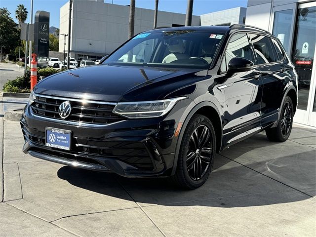 2022 Volkswagen Tiguan SE R-Line Black