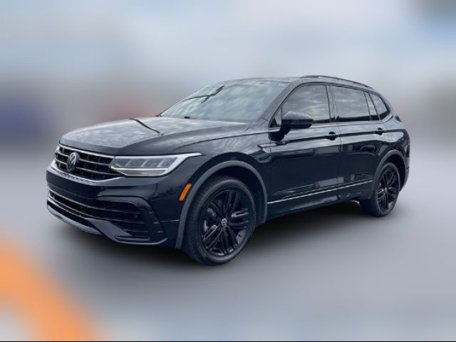 2022 Volkswagen Tiguan SE R-Line Black