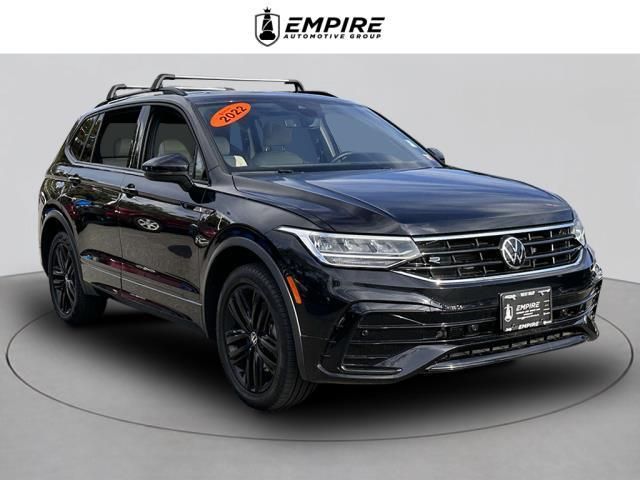 2022 Volkswagen Tiguan SE R-Line Black