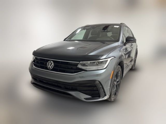 2022 Volkswagen Tiguan SE R-Line Black