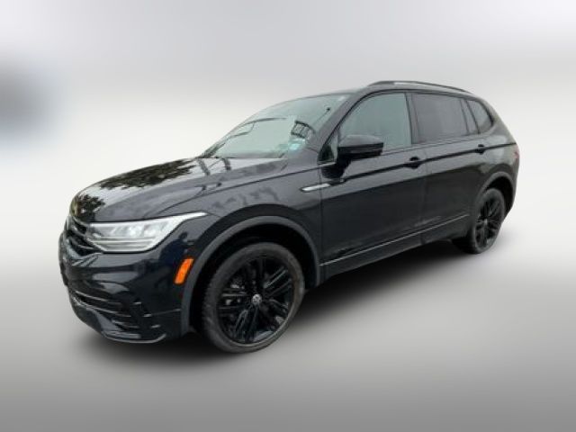 2022 Volkswagen Tiguan SE R-Line Black