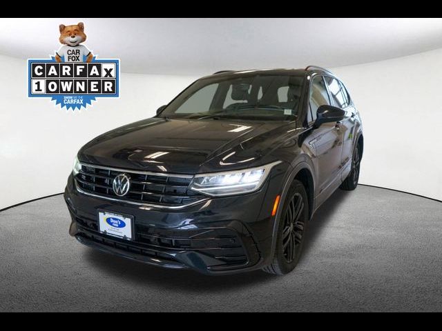 2022 Volkswagen Tiguan SE R-Line Black