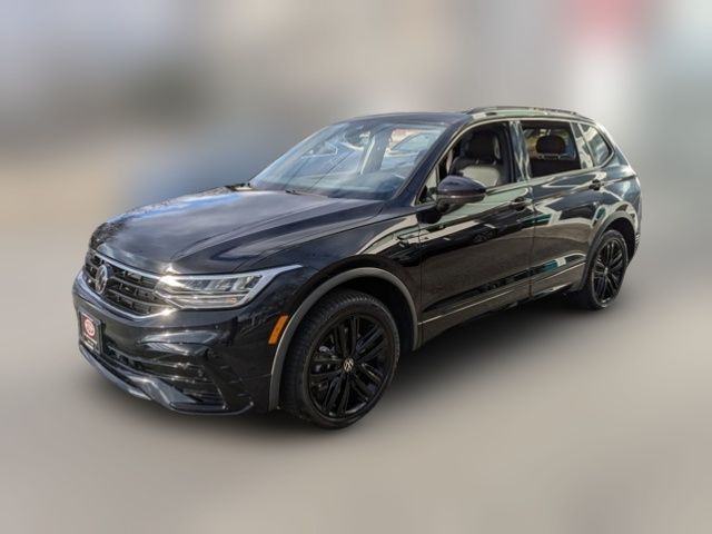 2022 Volkswagen Tiguan SE R-Line Black