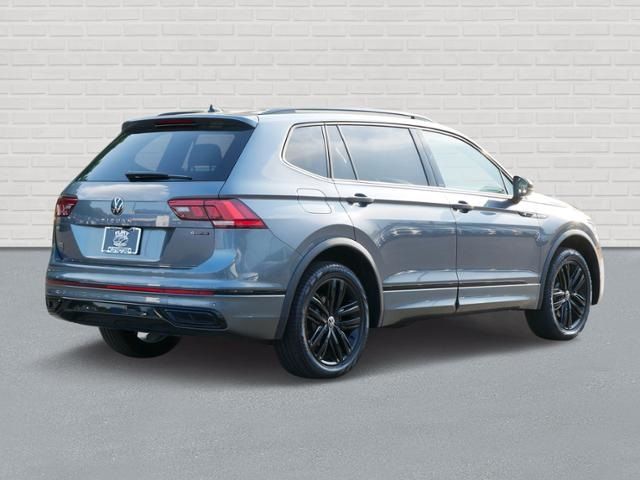 2022 Volkswagen Tiguan SE R-Line Black