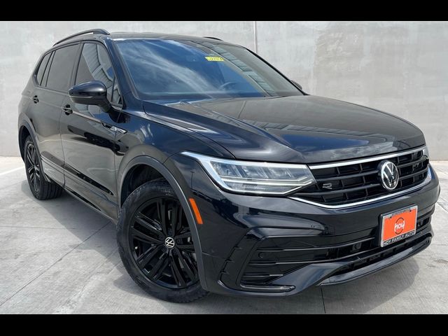 2022 Volkswagen Tiguan SE R-Line Black