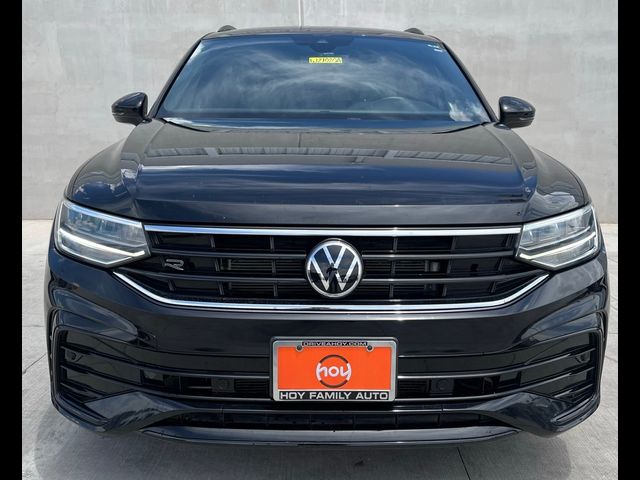 2022 Volkswagen Tiguan SE R-Line Black