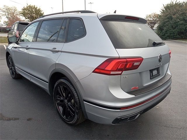 2022 Volkswagen Tiguan SE R-Line Black