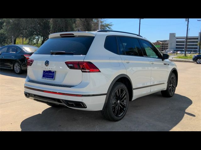 2022 Volkswagen Tiguan SE R-Line Black