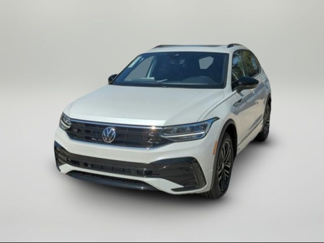 2022 Volkswagen Tiguan SE R-Line Black