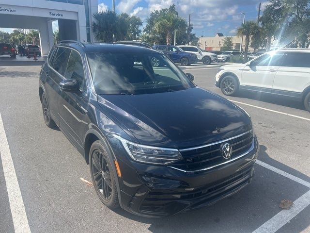 2022 Volkswagen Tiguan SE R-Line Black